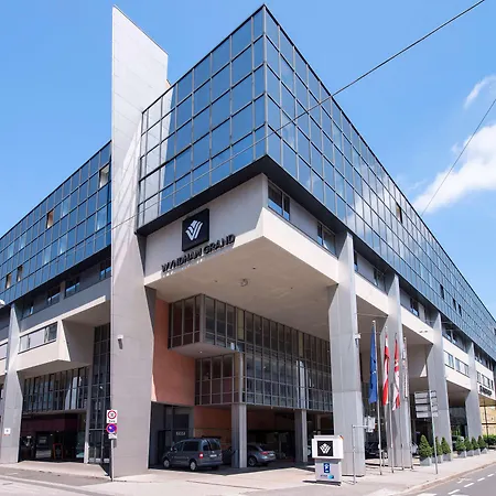 Wyndham Grand Conference Centre Hotell 4*