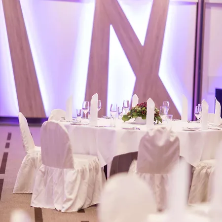 Hotell Wyndham Grand Conference Centre