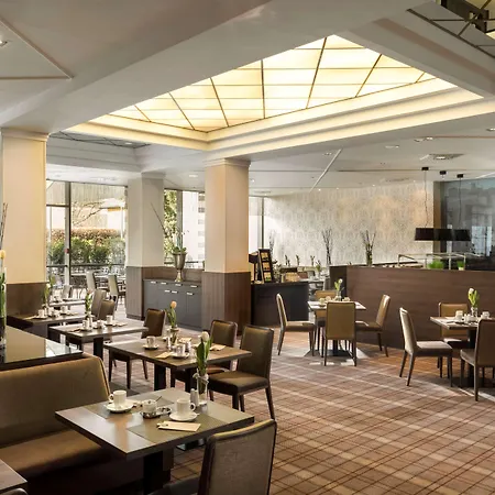 Hotell Wyndham Grand Conference Centre 4*