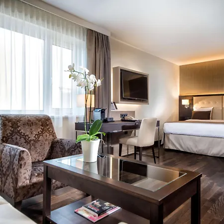 Wyndham Grand Conference Centre Hotell