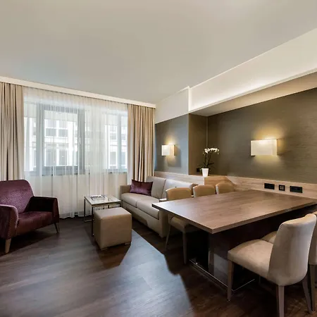 Wyndham Grand Conference Centre Hotell