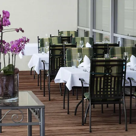 Hotell Wyndham Grand Conference Centre