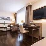 Hotel Radisson Blu Hotel & Conference Centre, Salzburg 4*
