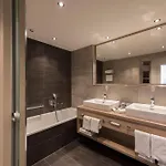 Hotel Radisson Blu & Conference Centre, 4*