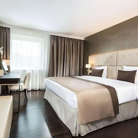 Radisson Blu & Conference Centre, 4*