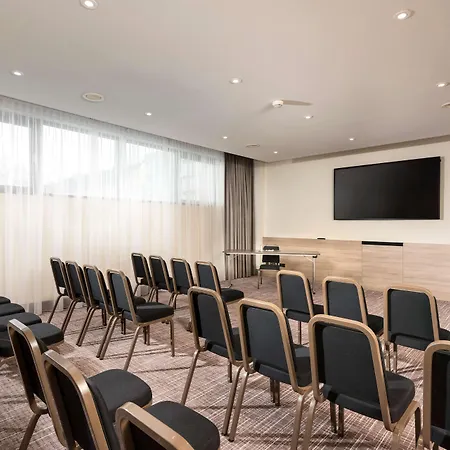 Hotel Radisson Blu & Conference Centre, 4*