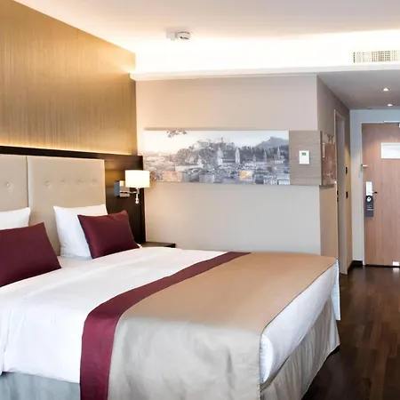 Radisson Blu & Conference Centre, 酒店