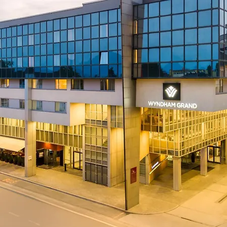Wyndham Grand Conference Centre Hotel 4*