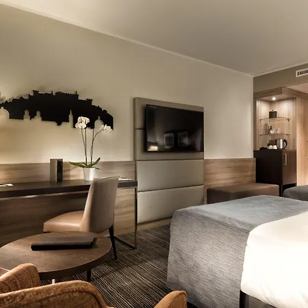 Radisson Blu & Conference Centre, Hotel 4*