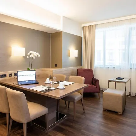 Radisson Blu & Conference Centre,