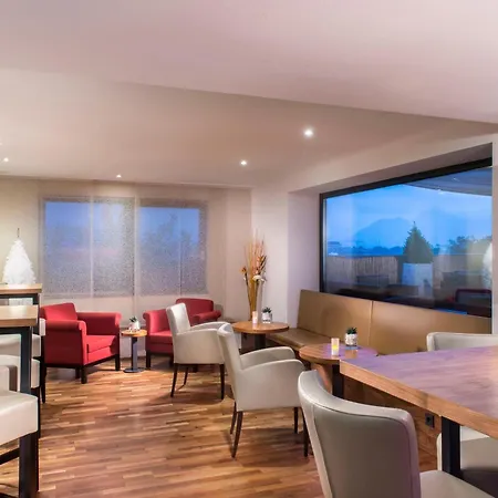 Ξενοδοχείο Radisson Blu & Conference Centre, 4*
