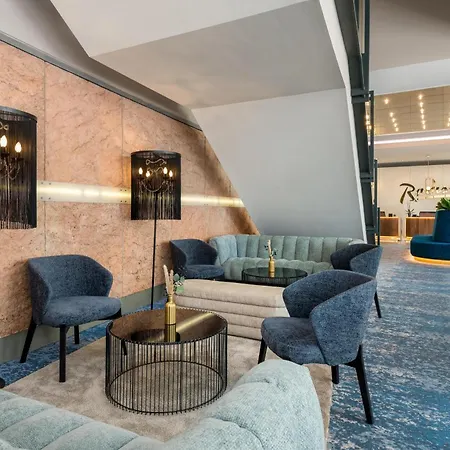 Radisson Blu & Conference Centre, Hotel