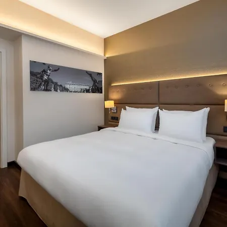 Radisson Blu & Conference Centre, Hotel 4*