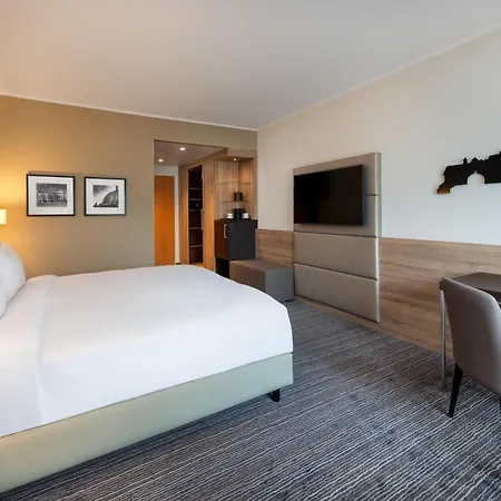 Ξενοδοχείο Radisson Blu & Conference Centre, 4*