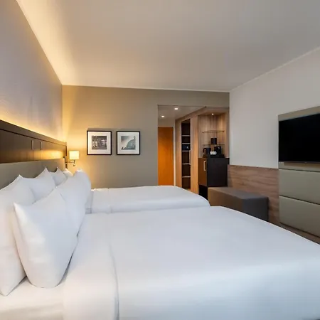 Radisson Blu & Conference Centre, Hotel 4*