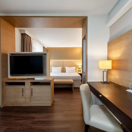 Radisson Blu & Conference Centre,