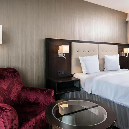 Radisson Blu & Conference Centre,