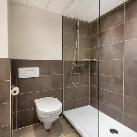 Radisson Blu & Conference Centre, 4*